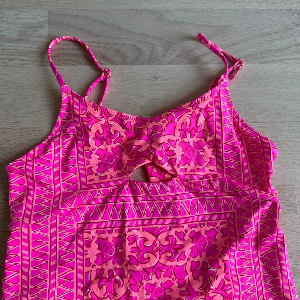 Vineyard‎ Vines Kids Neon Pink Tie Front One-Piece Swimsuit Size XL (16)